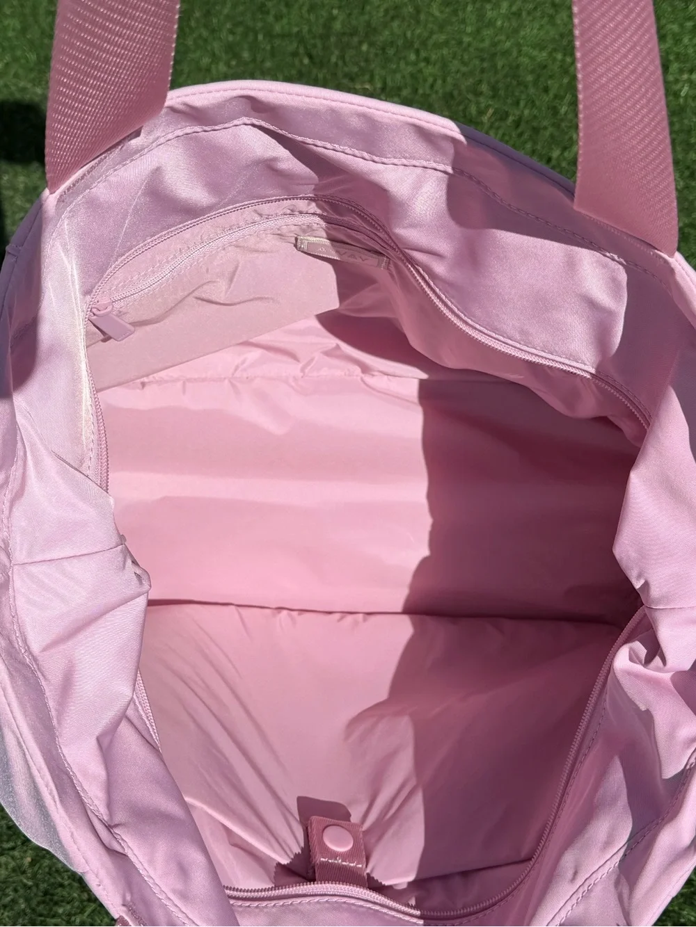 Away Glacial Pink Featherlight tote